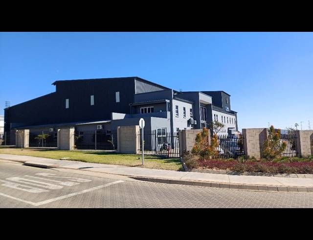 INDUSTRIAL FOR SALE IN KNOPPIESLAAGTE